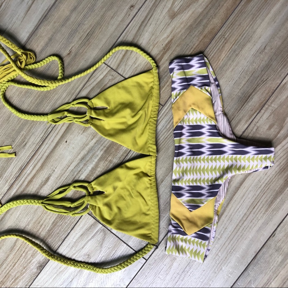 Acacia Set
